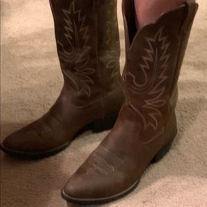 Ariat women's heritage cowgirl boots